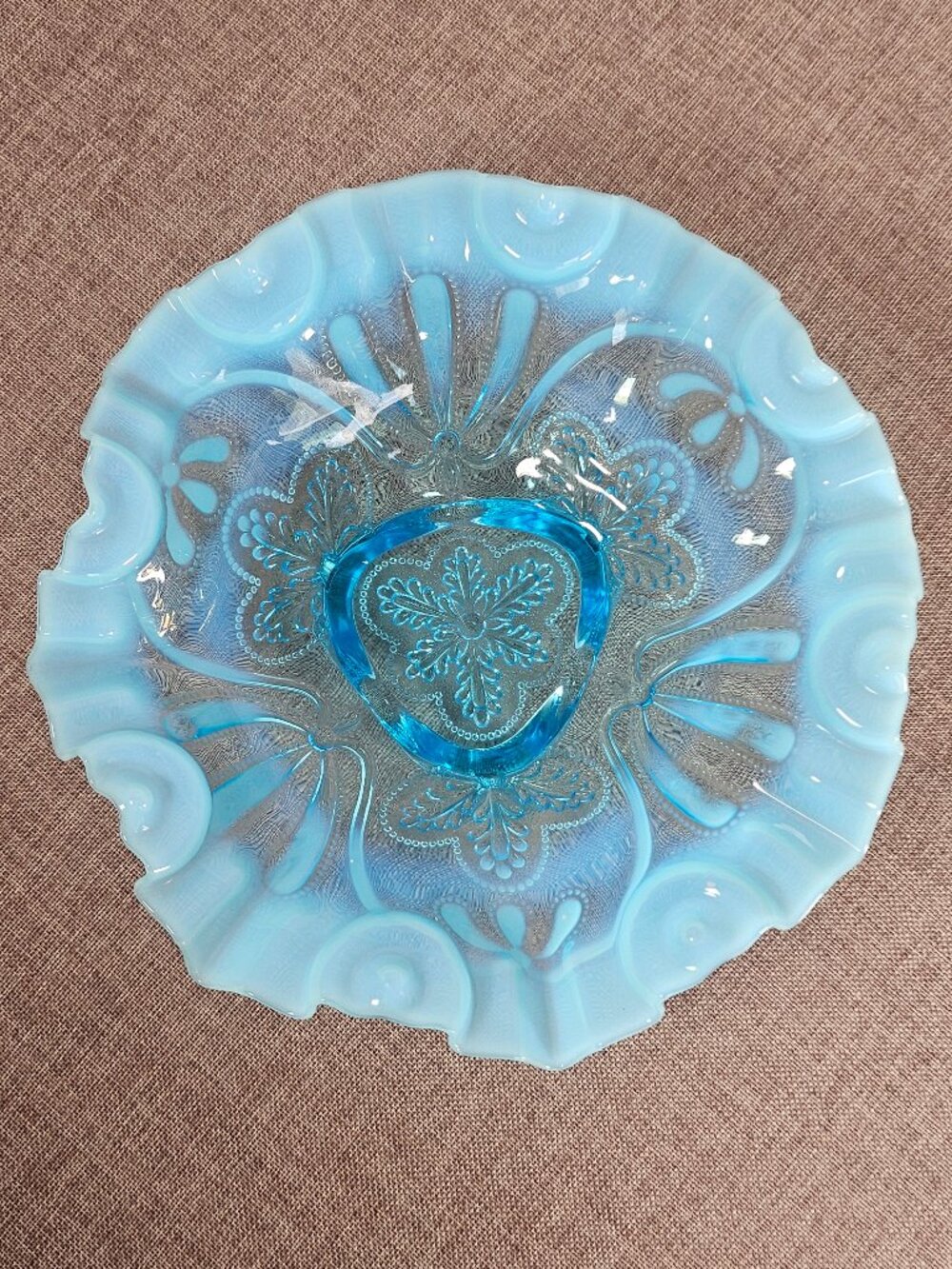Antique Jefferson Blue Opalescent Glass Meander Crimped Ruffle Edge 3 Toed Bowl